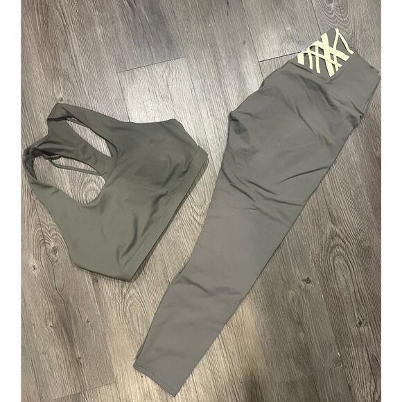 Fabletics Pants - Fabletics olive Green workout set